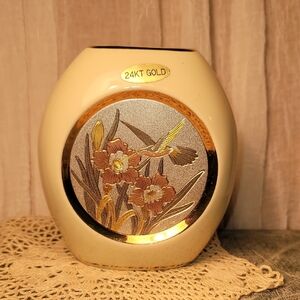 Elegant Cream and Gold Vase with Floral Design